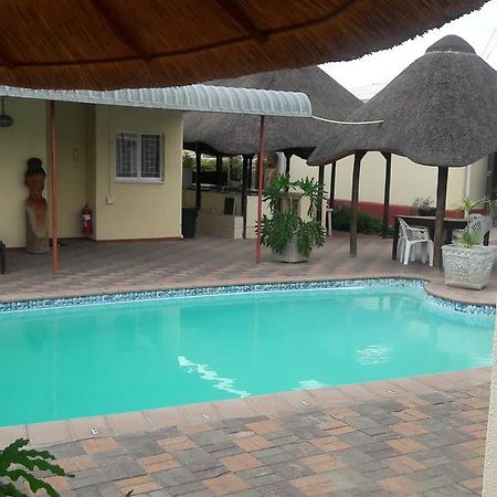 Guesthouse Villa Nina Okahandja Extérieur photo